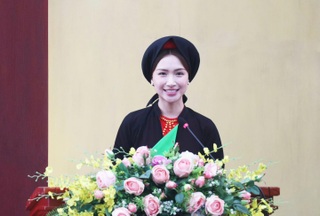 Hòa Minzy tuổi 30: Cuộc sống sang chảnh và tình bạn đặc biệt với Văn Toàn - 1