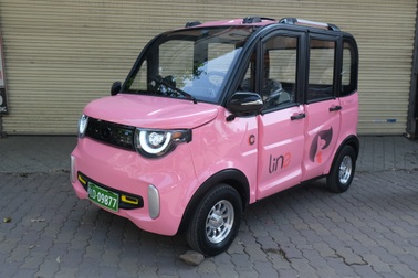 Ô tô điện mini Trung Quốc rao bán tại Việt Nam, giá chưa đến 100 triệu đồng
