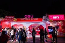 Văn phòng phẩm Deli thu hút khách hàng tại sự kiện Online Friday