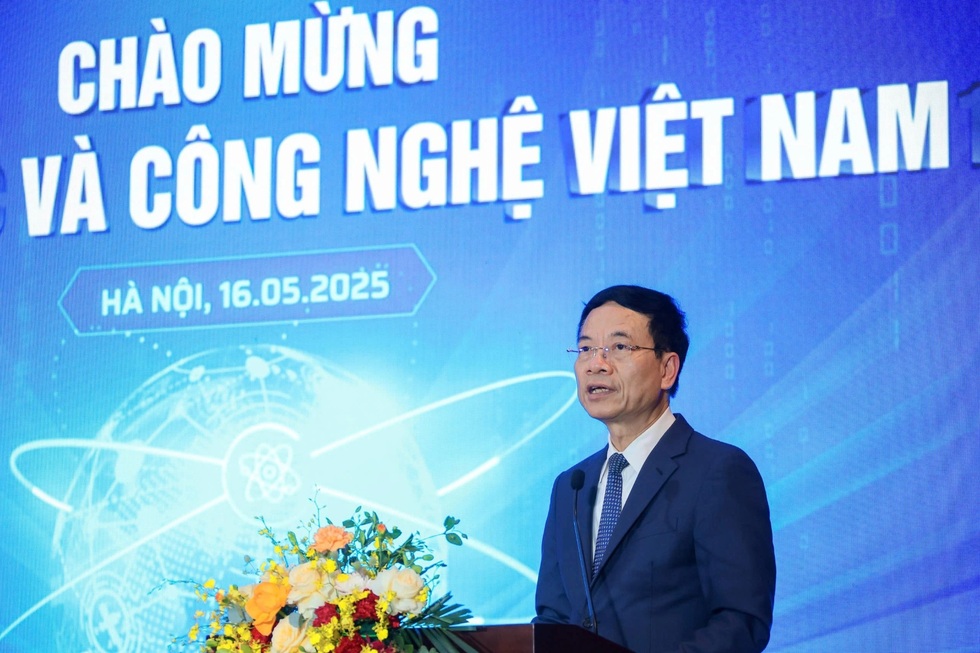 Từ khoán 10 đến người Việt dùng điện hạt nhân, lướt mạng vệ tinh - 5 Từ khoán 10 đến người Việt dùng điện hạt nhân, lướt mạng vệ tinh - 5