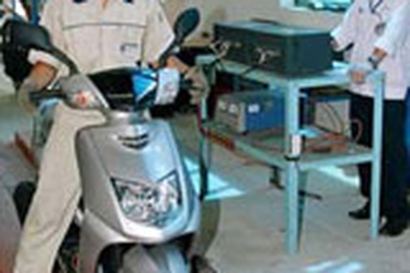 Tháng 1/2006, Đà Nẵng chuyển đổi dùng gas cho xe máy 