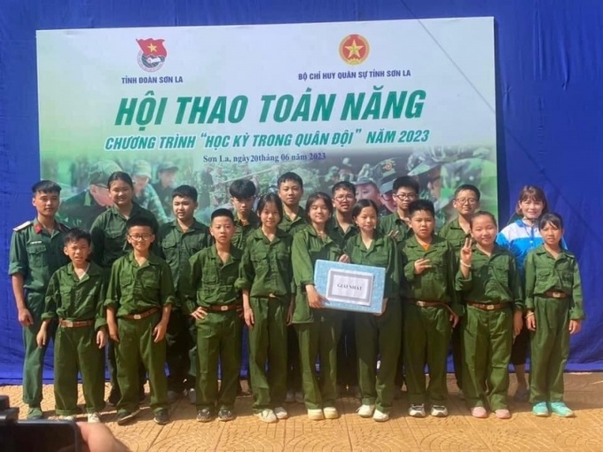 hoi thao