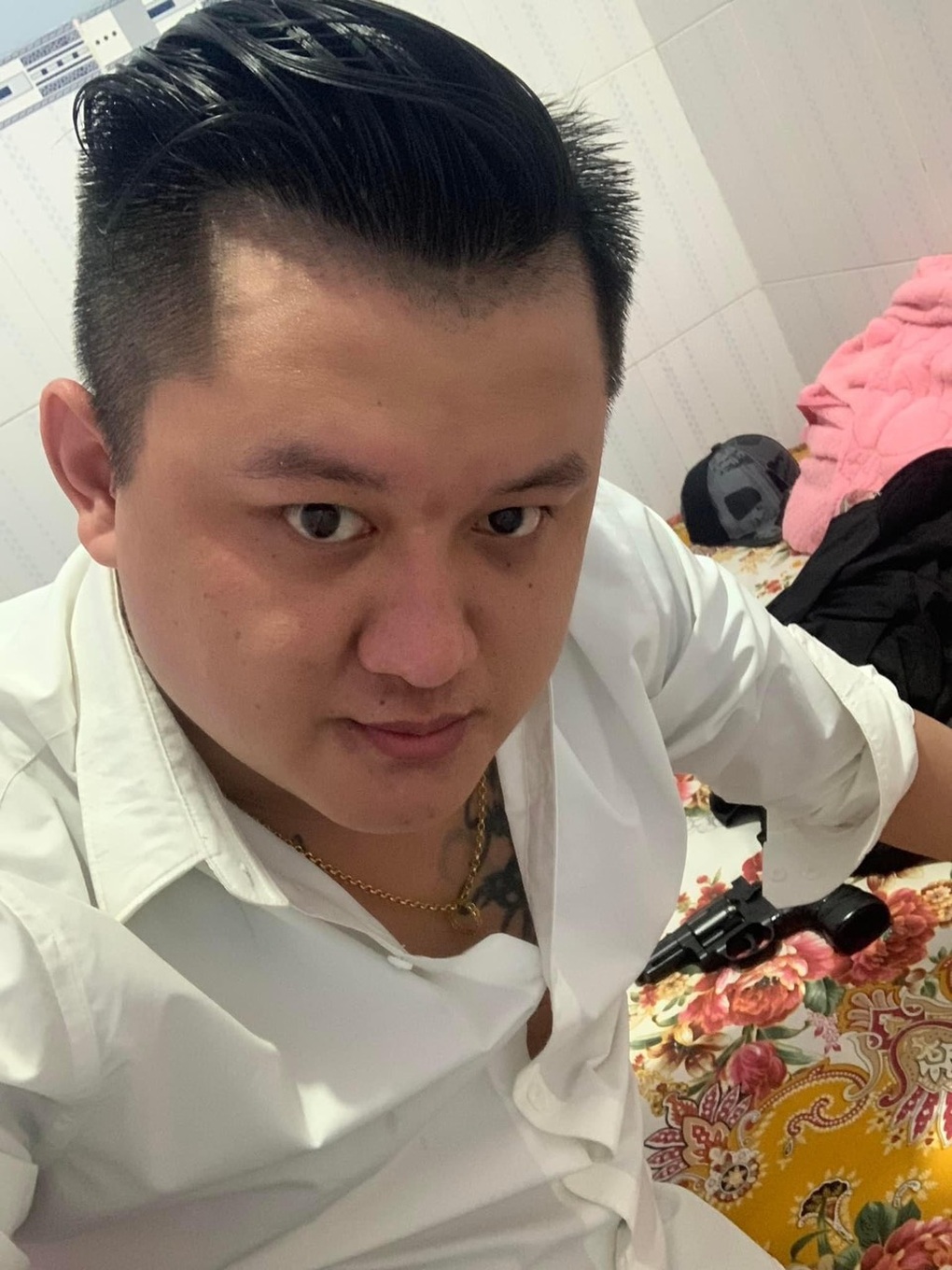 Phát hiện 4 khẩu súng cùng 7 quả nổ tự chế tại phòng trọ ở Bình Dương - 1 Phát hiện 4 khẩu súng cùng 7 quả nổ tự chế tại phòng trọ ở Bình Dương - 1