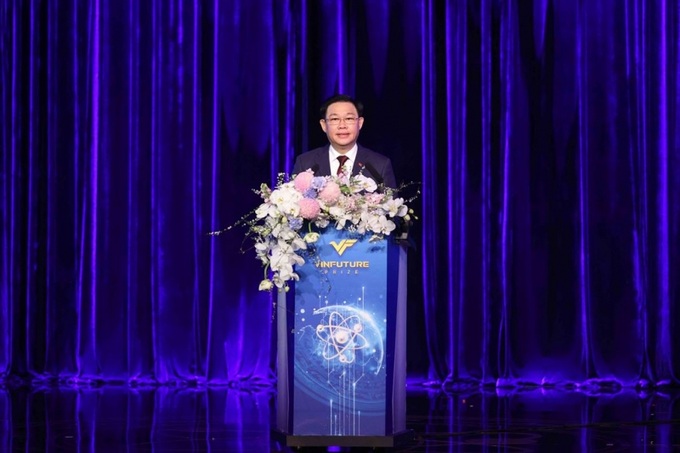 Ông Vương Đình Huệ - Ủy viên Bộ Chính trị, Chủ tịch Quốc hội Cộng hòa xã hội chủ Nghĩa Việt Nam phát biểu tại Lễ trao giải VinFuture 2022