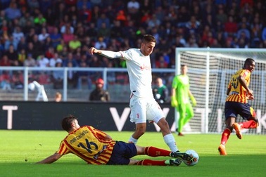 De Ligt hóa tội đồ, Juventus sảy chân trước “tí hon”