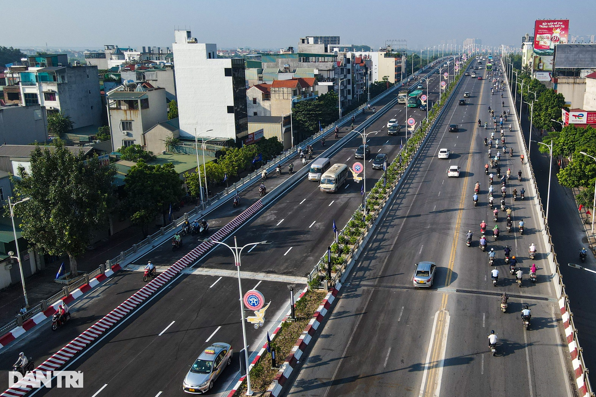 Ngày đầu thông xe cầu Vĩnh Tuy 2: Giờ cao điểm không còn cảnh ùn tắc - 1