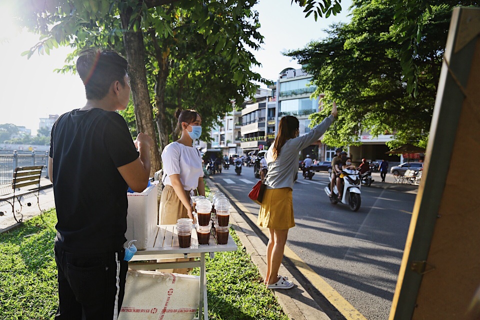 Chè chống ế cũng ế hàng trong ngày Ngưu Lang gặp Chức Nữ - 2 Chè chống ế cũng ế hàng trong ngày Ngưu Lang gặp Chức Nữ - 2