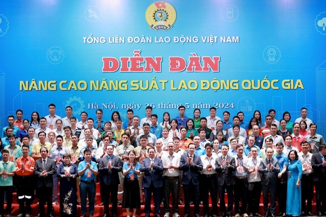 lao dong 1.jpg lao dong 1.jpg