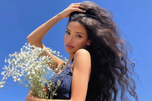 Hot girl Đức xinh đẹp, hát hay gây tiếc nuối khi trượt vai nàng tiên cá