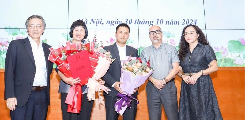 De heer Dang Tran Cuong werd benoemd tot directeur van de afdeling Cinema - 1 Ông Đặng Trần Cường được bổ nhiệm làm Cục trưởng Cục Điện ảnh - 1