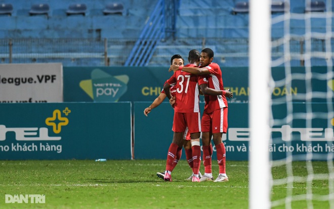 Những khoảnh khắc CLB Viettel chạm một tay vào chức vô địch V-League - 10 Những khoảnh khắc CLB Viettel chạm một tay vào chức vô địch V-League - 10