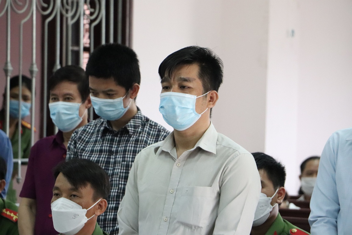 Tổng Giám đốc lừa hơn 800 người bị tuyên phạt án tù chung thân - 2 Tổng Giám đốc lừa hơn 800 người bị tuyên phạt án tù chung thân - 2