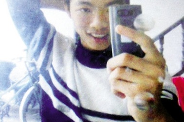 Từ clip sex nữ sinh đến những bà mẹ nhí