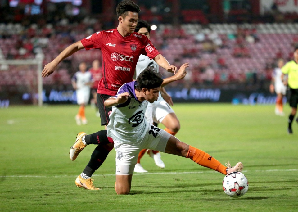 Đội bóng của Đặng Văn Lâm hòa kịch tính ở Thai-League - 1 Đội bóng của Đặng Văn Lâm hòa kịch tính ở Thai-League - 1