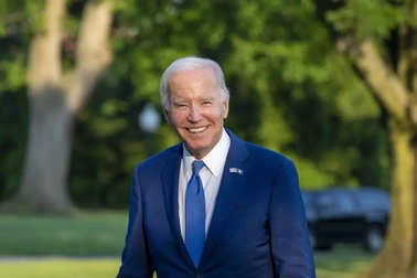 Ông Biden ca ngợi "chiến thắng lớn" khi Mỹ thoát nguy cơ vỡ nợ