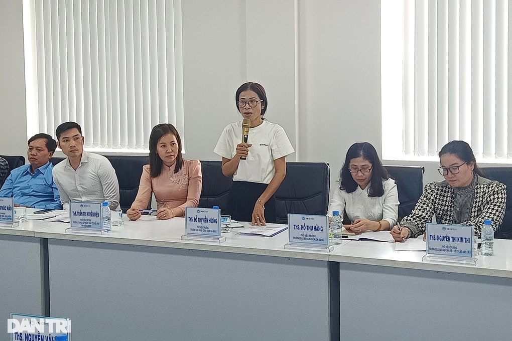 Vì sao giải khởi nghiệp của học sinh, sinh viên khi làm lại ít thành công? - 2 Vì sao giải khởi nghiệp của học sinh, sinh viên khi làm lại ít thành công? - 2