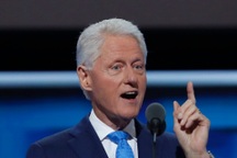 Cựu Tổng thống Mỹ Bill Clinton nhập viện