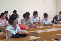 Trường ngoài công lập: Lèo tèo hồ sơ đăng ký dự thi