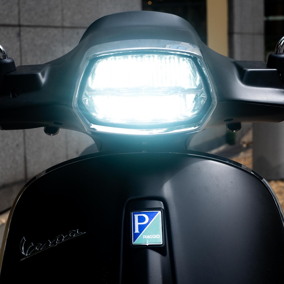 Vespa Sprint S 150 giá 89,9 triệu đồng - đối thủ của Honda SH - 4 Vespa Sprint S 150 giá 89,9 triệu đồng - đối thủ của Honda SH - 4