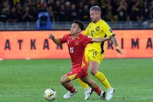 Báo Malaysia lo lắng đòn trừng phạt nặng nề sau vụ nhập tịch trái phép