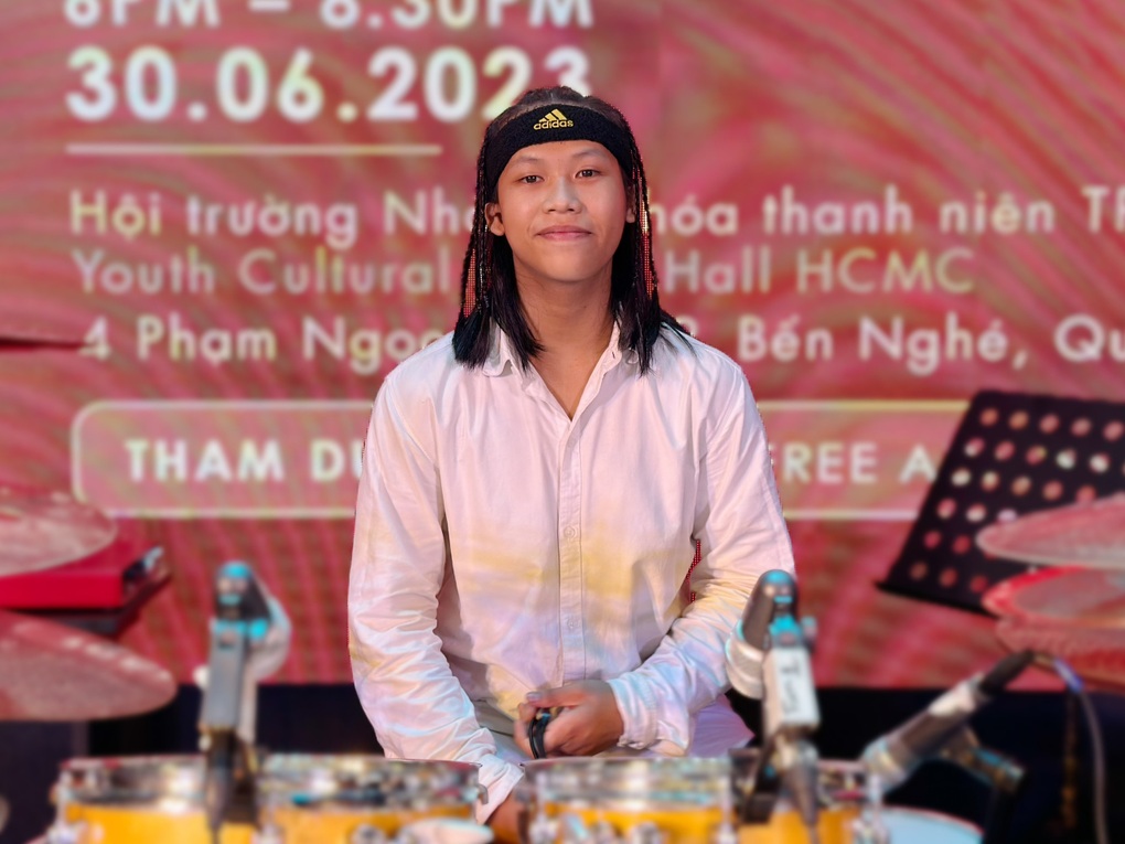 Quán quân Vietnams got talent 2016 đoạt học bổng của 2 trường nhạc ở Mỹ - 2 Quán quân Vietnams got talent 2016 đoạt học bổng của 2 trường nhạc ở Mỹ - 2