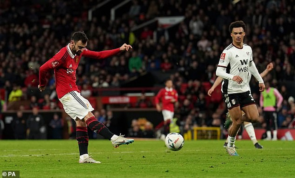Thắng tưng bừng, Man Utd vẫn bị chê bai thậm tệ - 2 Thắng tưng bừng, Man Utd vẫn bị chê bai thậm tệ - 2