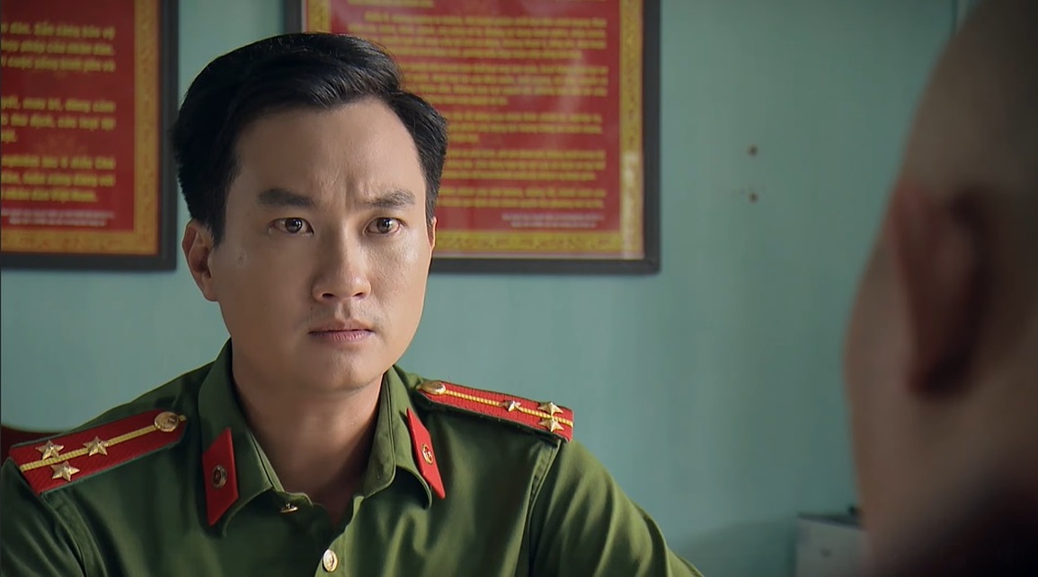 Nam Công an Phố trong làng làm lễ ăn hỏi với bạn gái kém 11 tuổi - 5 Nam Công an Phố trong làng làm lễ ăn hỏi với bạn gái kém 11 tuổi - 5