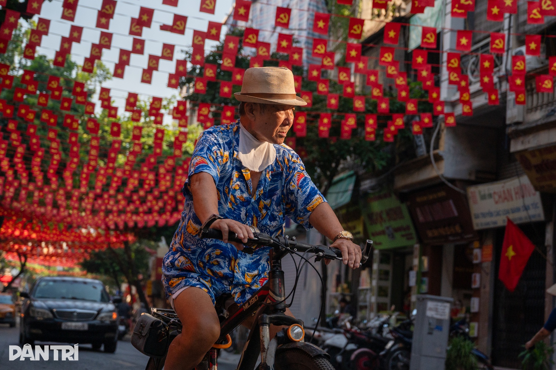 Phố phường Hà Nội yên bình sáng 2/9 - 11
