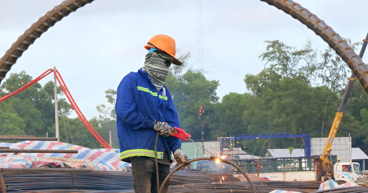 Bứt tốc thi công "siêu dự án" trung tâm hội nghị APEC ở Phú Quốc