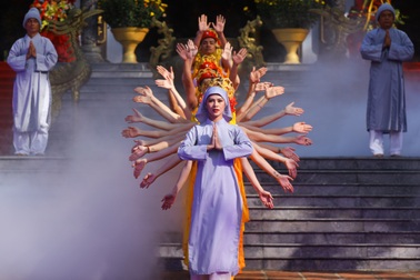 Nét đẹp văn hóa tại Lễ hội đền Huyền Trân ở Cố đô Huế