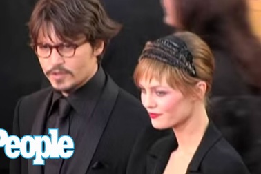Johnny Depp hạnh phúc bên Vanessa Paradis