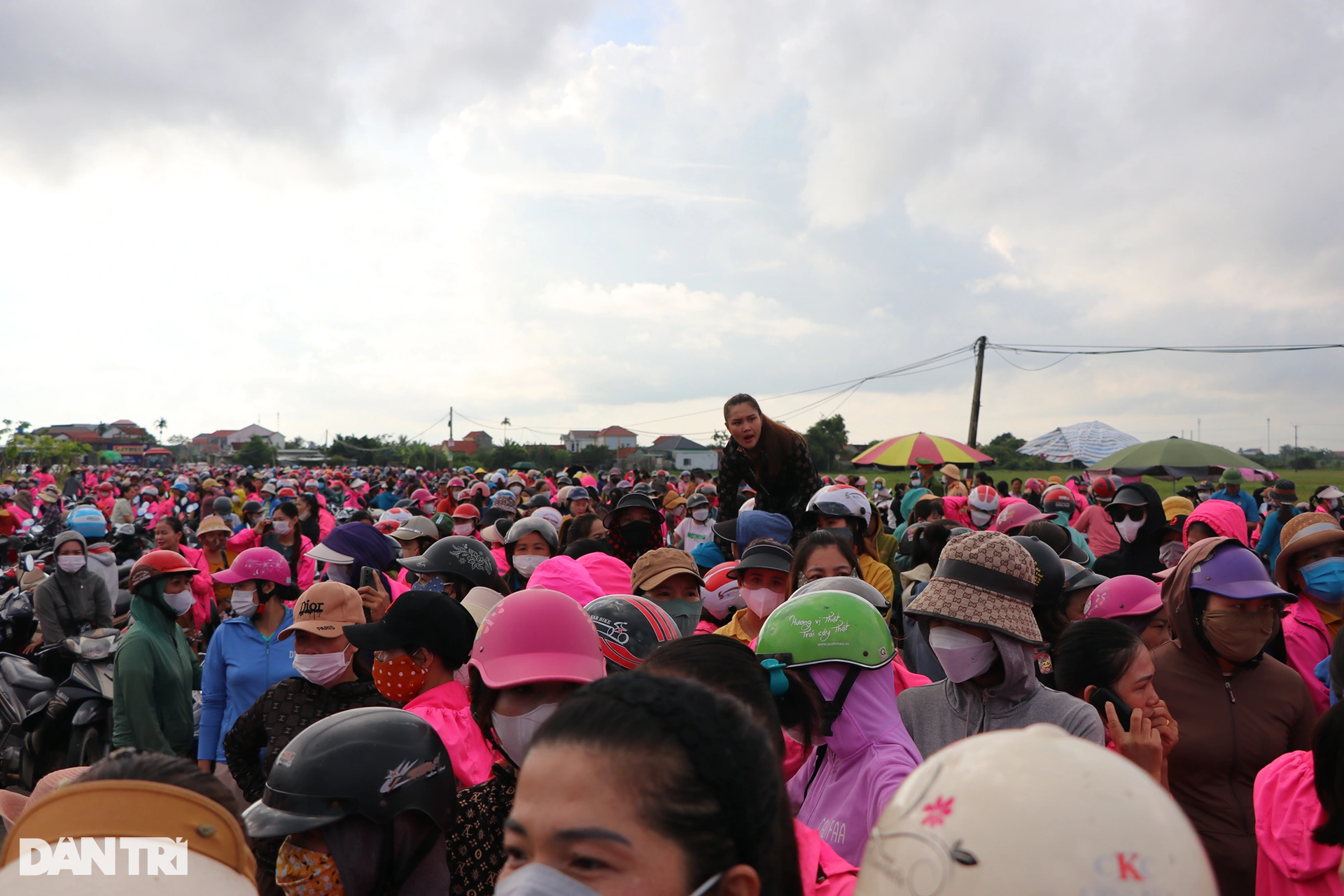 5.000 công nhân ngừng việc: Tỉnh ủy chỉ đạo, công nhân vẫn chưa vào xưởng - 5 5.000 công nhân ngừng việc: Tỉnh ủy chỉ đạo, công nhân vẫn chưa vào xưởng - 5