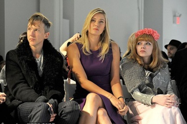 Sharapova đẹp rạng ngời trong buổi trình diễn thời trang ở New York