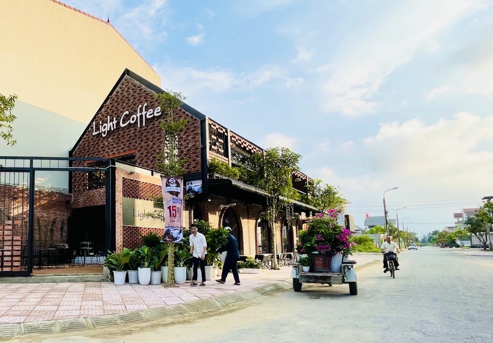 Quán cà phê có 3 mặt tiền, nhiều góc sống ảo ở Hà Tĩnh - 1 Quán cà phê có 3 mặt tiền, nhiều góc sống ảo ở Hà Tĩnh - 1
