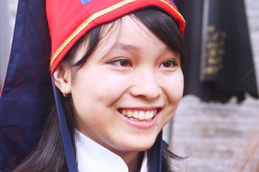 Nữ thủ khoa xinh đẹp vượt “phái mạnh” giành giải Nhất kiến trúc