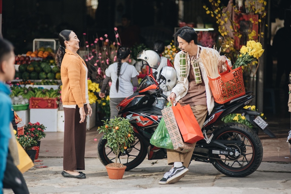 Đen Vâu: Nhiều lúc chỉ muốn được ăn cơm mẹ nấu - 2 Đen Vâu: Nhiều lúc chỉ muốn được ăn cơm mẹ nấu - 2