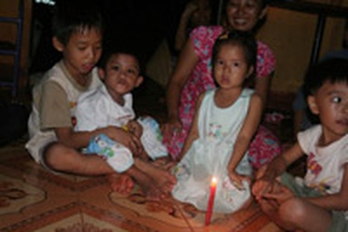 Một ngày với bé Hảo tại trại trẻ mồ côi