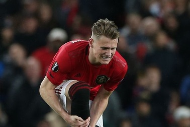 Man Utd trả giá cực đắt cho tấm vé đi tiếp ở Europa League