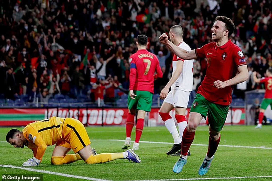 Đánh bại Thổ Nhĩ Kỳ, Bồ Đào Nha sáng cửa dự World Cup 2022 - 4 Đánh bại Thổ Nhĩ Kỳ, Bồ Đào Nha sáng cửa dự World Cup 2022 - 4