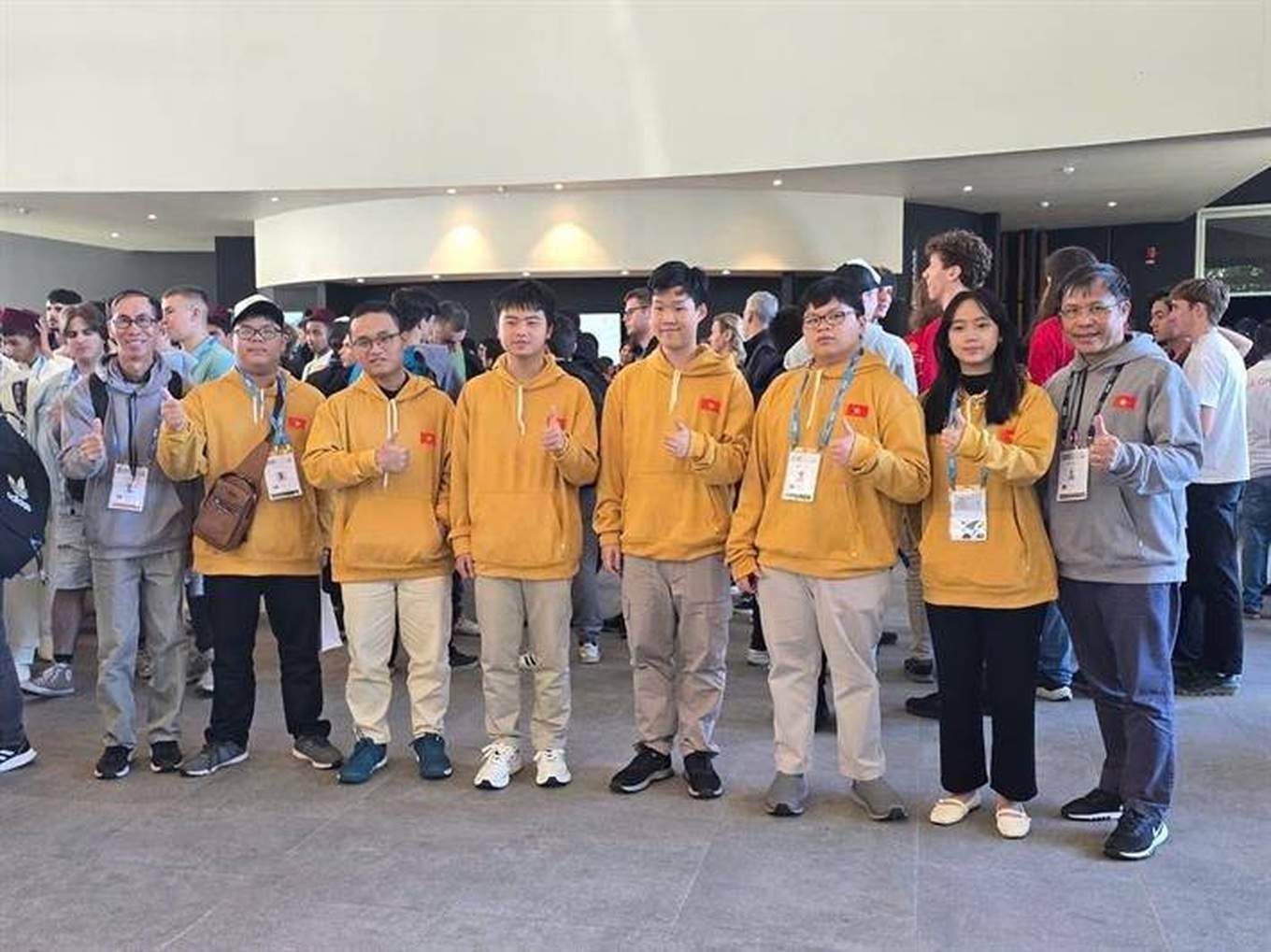Những kỷ niệm không thể nào quên với các kỳ thi Toán quốc tế - 1 Những kỷ niệm không thể nào quên với các kỳ thi Toán quốc tế - 1