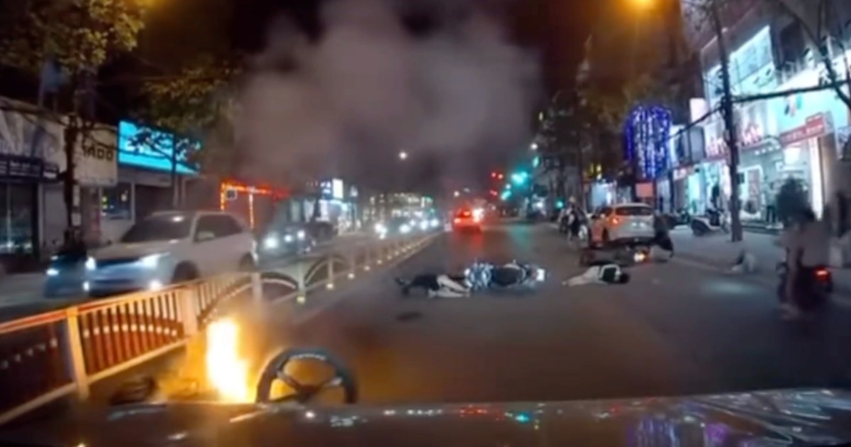 Nổi bật tuần qua: Thanh niên lao vào làn ngược chiều, xe máy bốc cháy