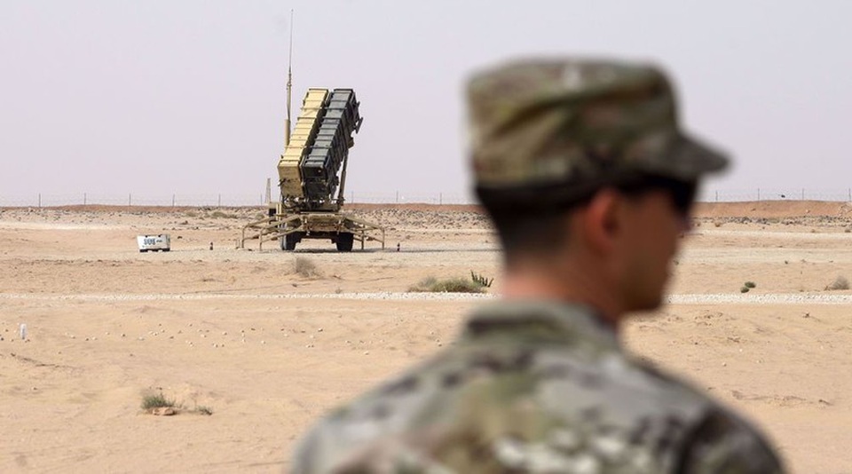 Liên quân Mỹ triển khai tên lửa Patriot tại mỏ khí đốt ở Syria - 1 Liên quân Mỹ triển khai tên lửa Patriot tại mỏ khí đốt ở Syria - 1