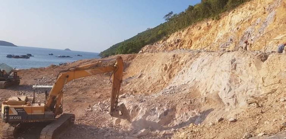 Quản lý đất đai lỏng lẻo, 4 cán bộ huyện bị kỷ luật Đảng - 1 Quản lý đất đai lỏng lẻo, 4 cán bộ huyện bị kỷ luật Đảng - 1