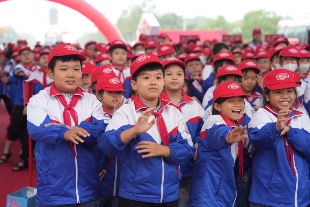 Nhân tố thúc đẩy kinh tế và xã hội phát triển - 1 Nhân tố thúc đẩy kinh tế và xã hội phát triển - 1