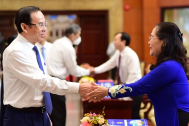 Bí thư TPHCM: Rất kinh khủng khi có người vì lòng trắc ẩn mà bị lừa