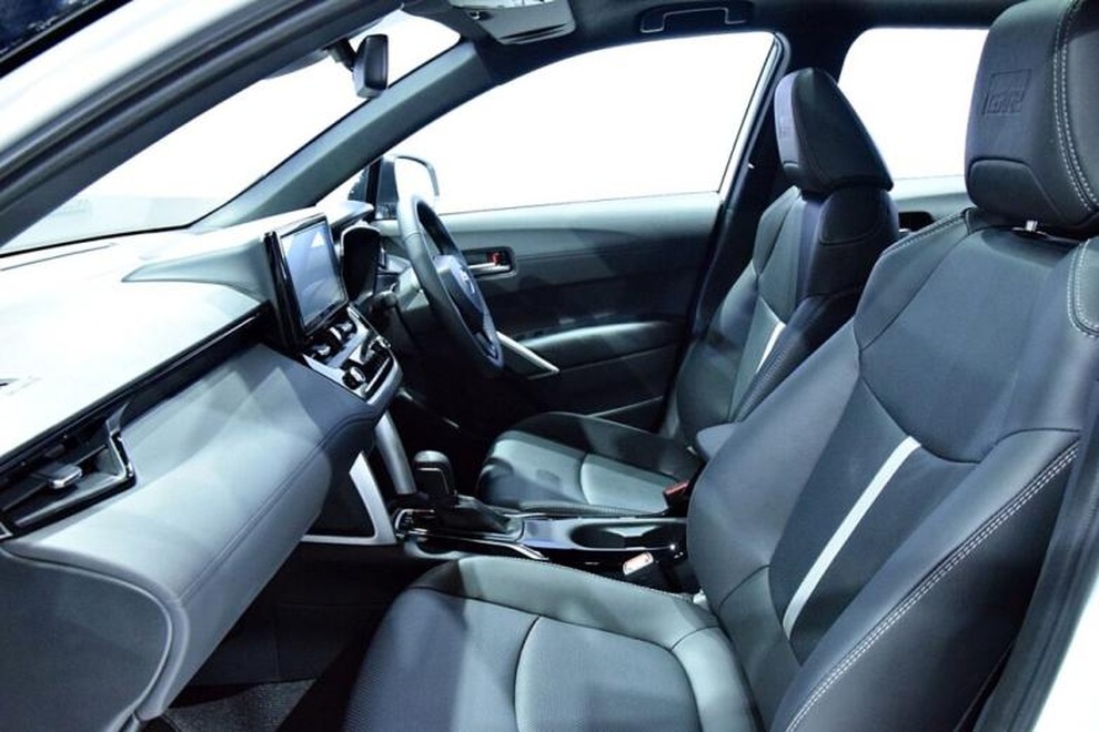 Xem trước Corolla Cross 2022 bản thể thao có thể về Việt Nam trong năm sau - 8 Xem trước Corolla Cross 2022 bản thể thao có thể về Việt Nam trong năm sau - 8