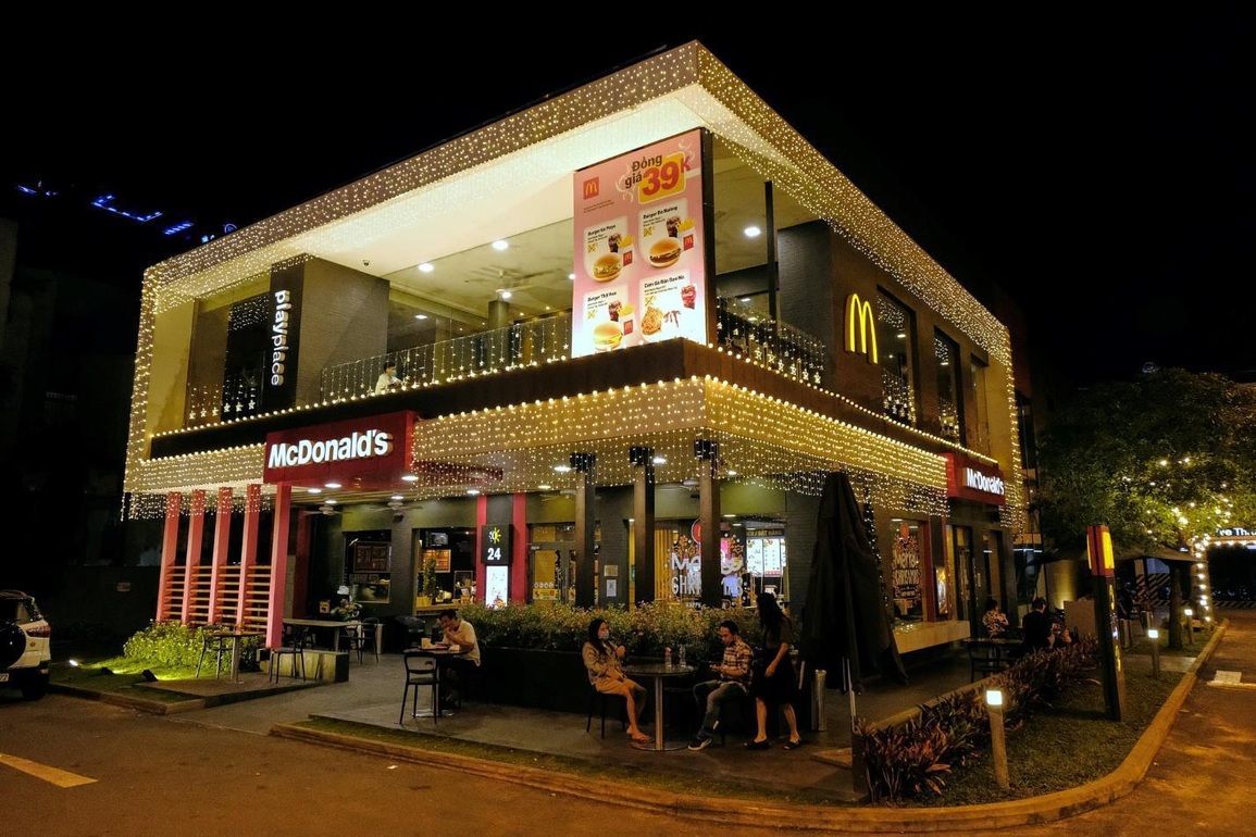 McDonalds khai trương cửa hàng đầu tiên tại Nha Trang - 4 McDonalds khai trương cửa hàng đầu tiên tại Nha Trang - 4