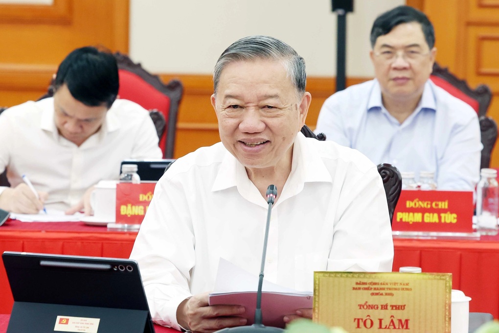Bộ Chính trị cho ý kiến về phương án nhân sự trình Đại hội Đảng bộ Quốc hội - 2 Bộ Chính trị cho ý kiến về phương án nhân sự trình Đại hội Đảng bộ Quốc hội - 2