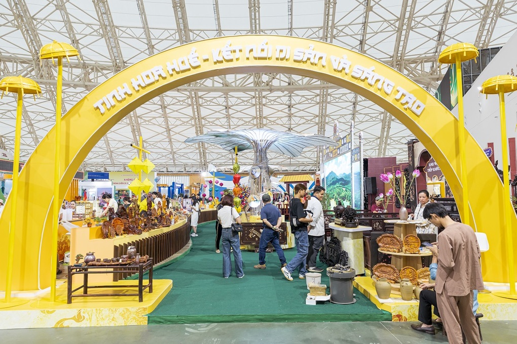 Hội chợ Mùa thu 2025 tại VEC: Hành trình 34 tỉnh, thành kể chuyện qua sản vật vùng miền - 3 Hội chợ Mùa thu 2025 tại VEC: Hành trình 34 tỉnh, thành kể chuyện qua sản vật vùng miền - 3