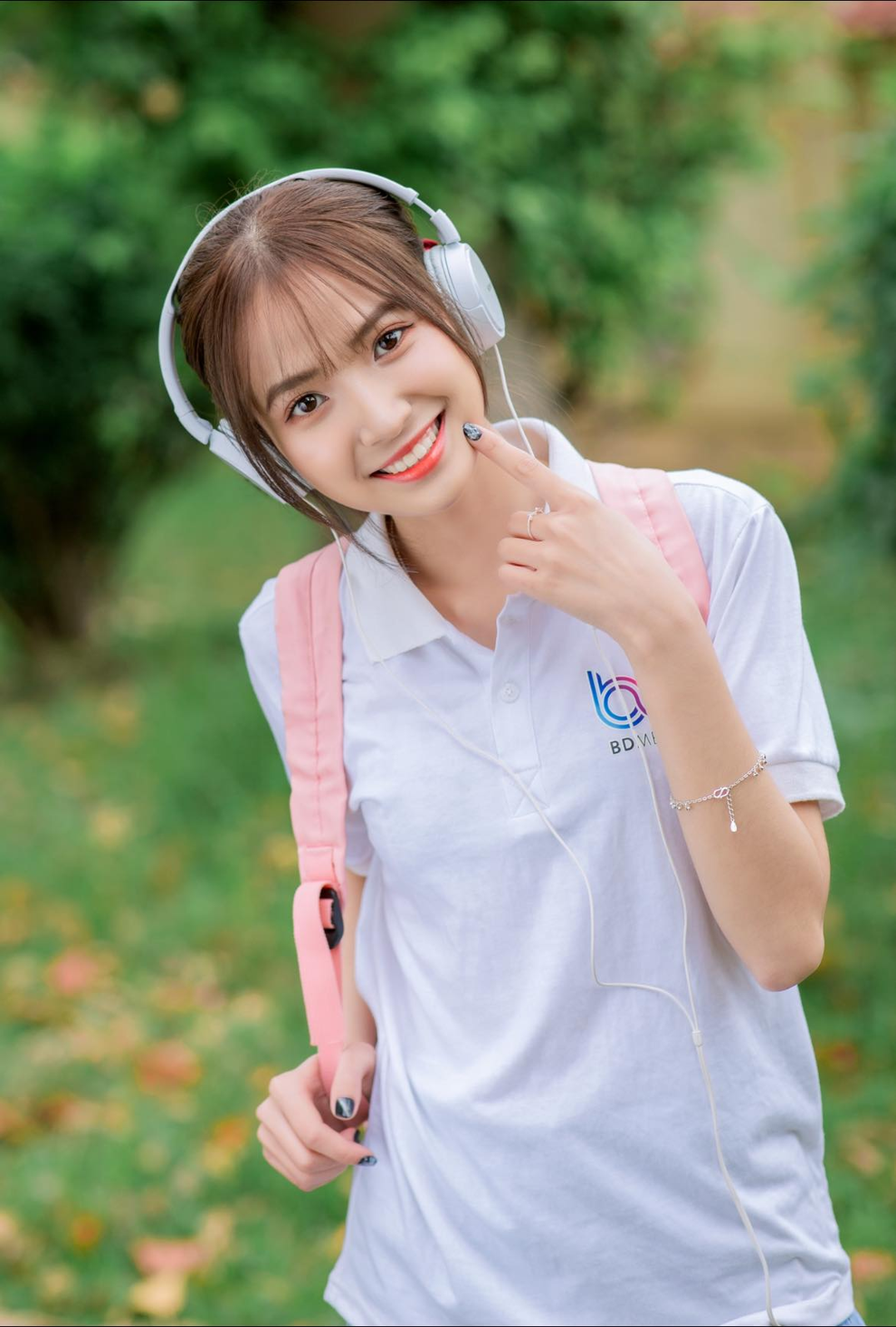 Ngẩn ngơ trước vẻ đẹp thuần khiết của cô giáo mầm non tương lai - 1 Ngẩn ngơ trước vẻ đẹp thuần khiết của cô giáo mầm non tương lai - 1